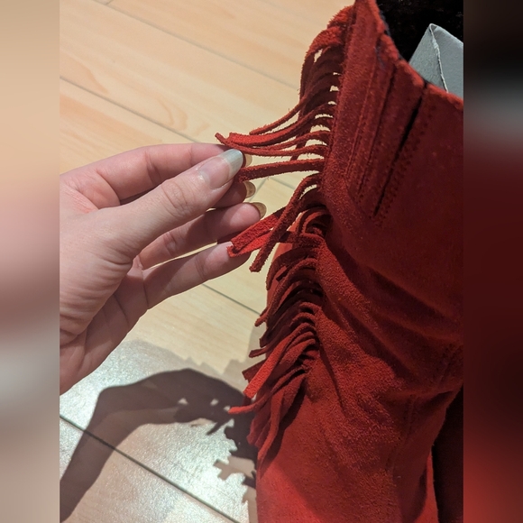 Vintage Red Fringe Suede Ankle Boots - Picture 3 of 9